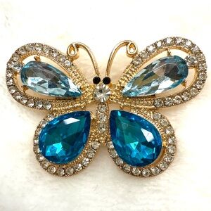 Elegant Multicolor Glass Butterfly Style Brooch Goldtone